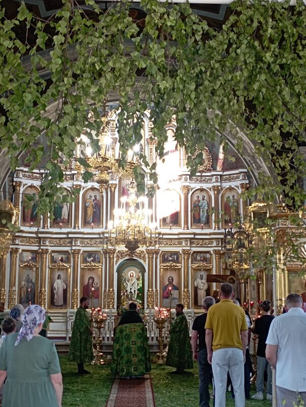 В день Святой Троицы - Елена Семигина В день Святой Троицы - Елена Семигина