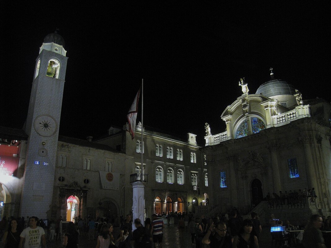 Кусочек вечернего Дубровника, Хорватия. - unix (Илья Утропов) Кусочек вечернего Дубровника, Хорватия. - unix (Илья Утропов)