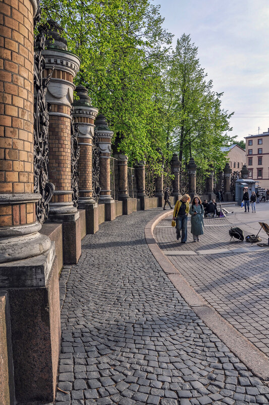 Ограда Михайловского сада - Татьяна Машошина