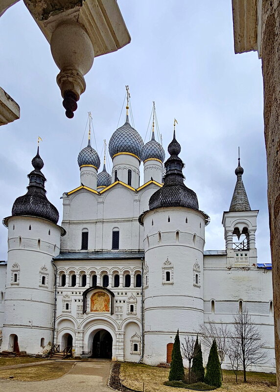 Ростов Великий. Кремль. Воскресенская церковь. - Михаил Свиденцов