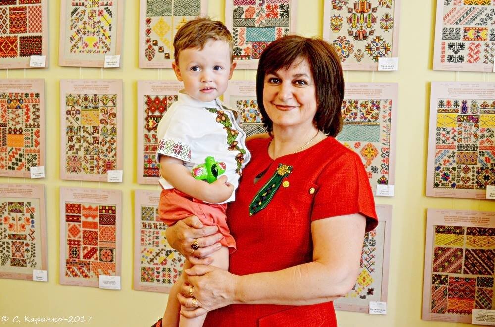 Бабуся Анна - Степан Карачко