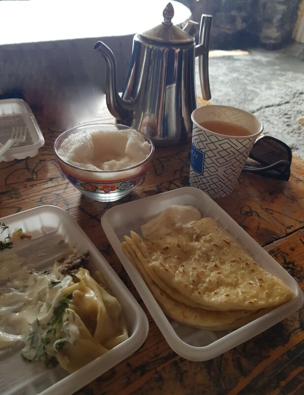 Необычное кафе, где всё в деньгах - Tata Wolf