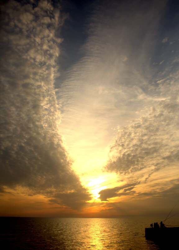 Рыбаки на закате - Валерий 