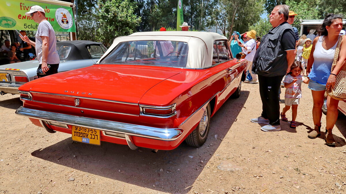 Buick Special - Надя Кушнир Buick Special - Надя Кушнир