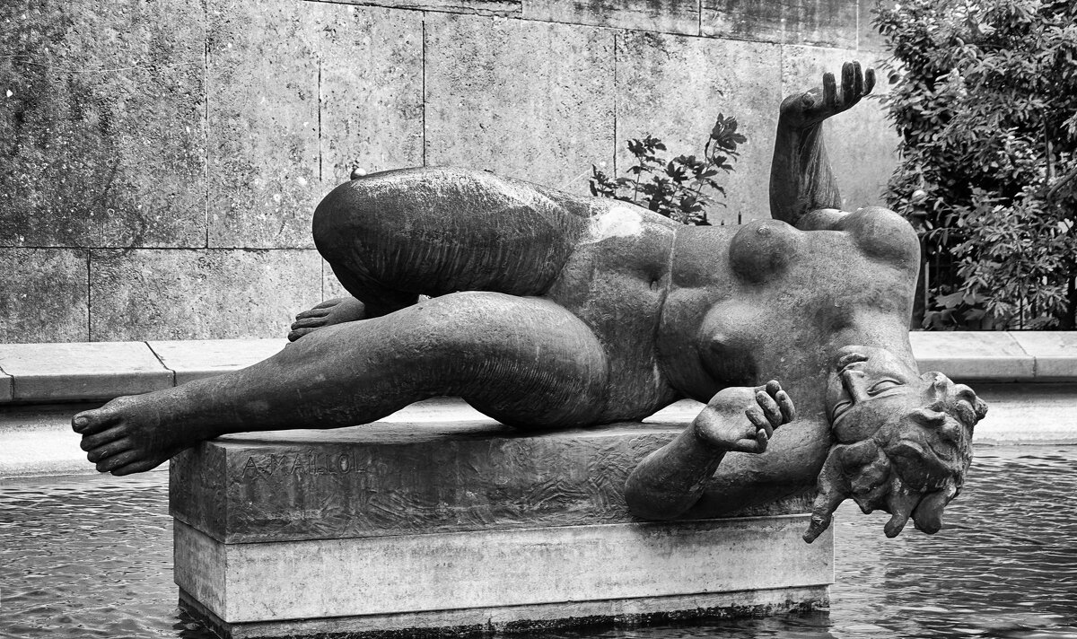 Купальщица...(брюссельская) - Elena Ророva