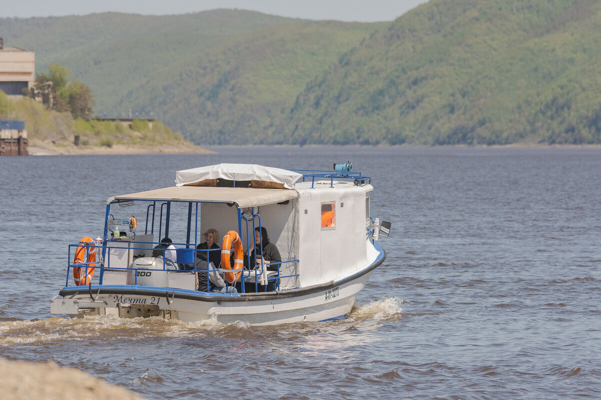 На прогулку по Амуру. - Виктор Иванович Чернюк На прогулку по Амуру. - Виктор Иванович Чернюк