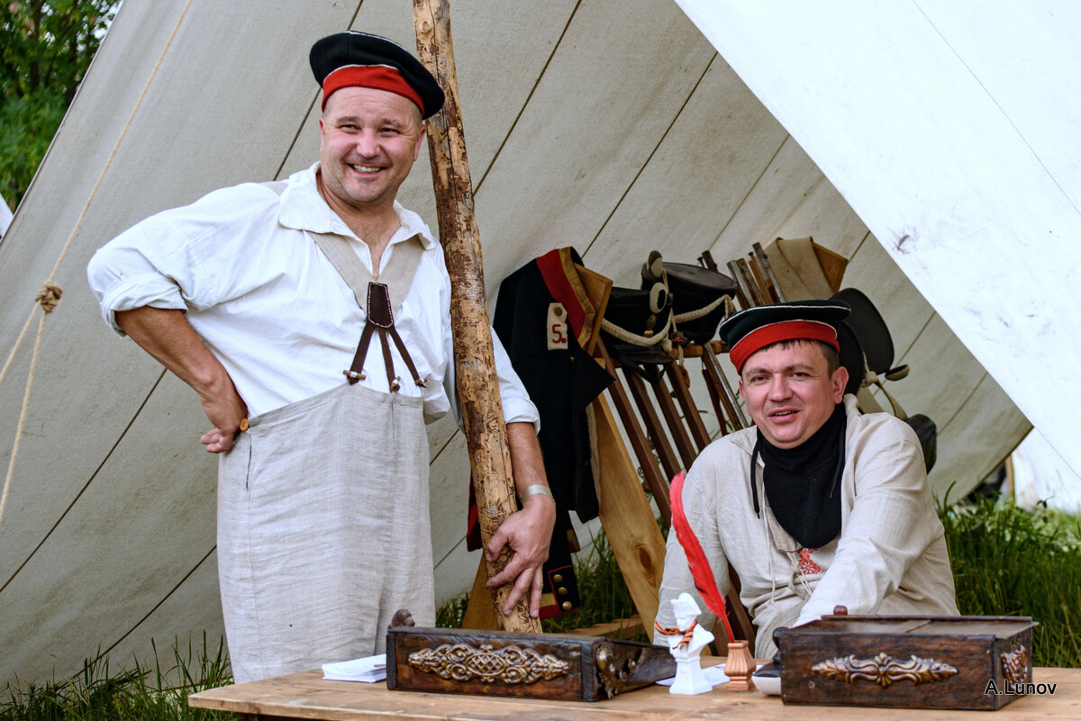 Солдаты на привале. - Anatoly Lunov Солдаты на привале. - Anatoly Lunov