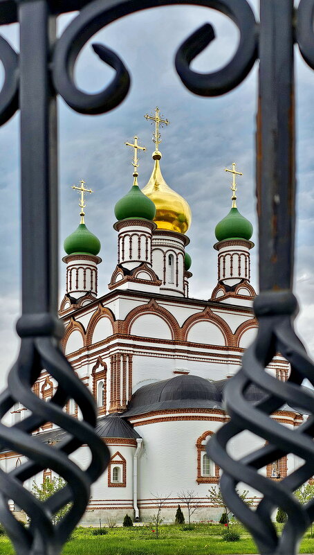 Троице-Сергиев Варницкий мужской монастырь - Михаил Свиденцов Троице-Сергиев Варницкий мужской монастырь - Михаил Свиденцов