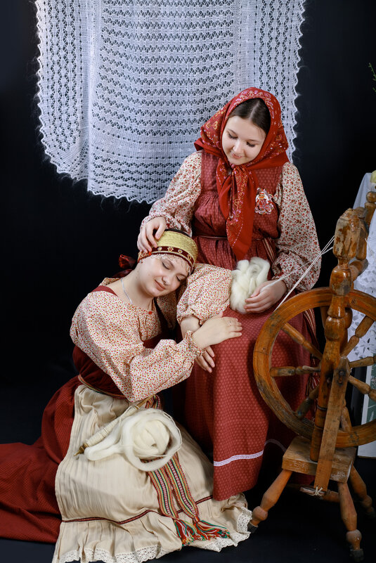 Девичьи вечера. Прядение. - Юлия Кравченко