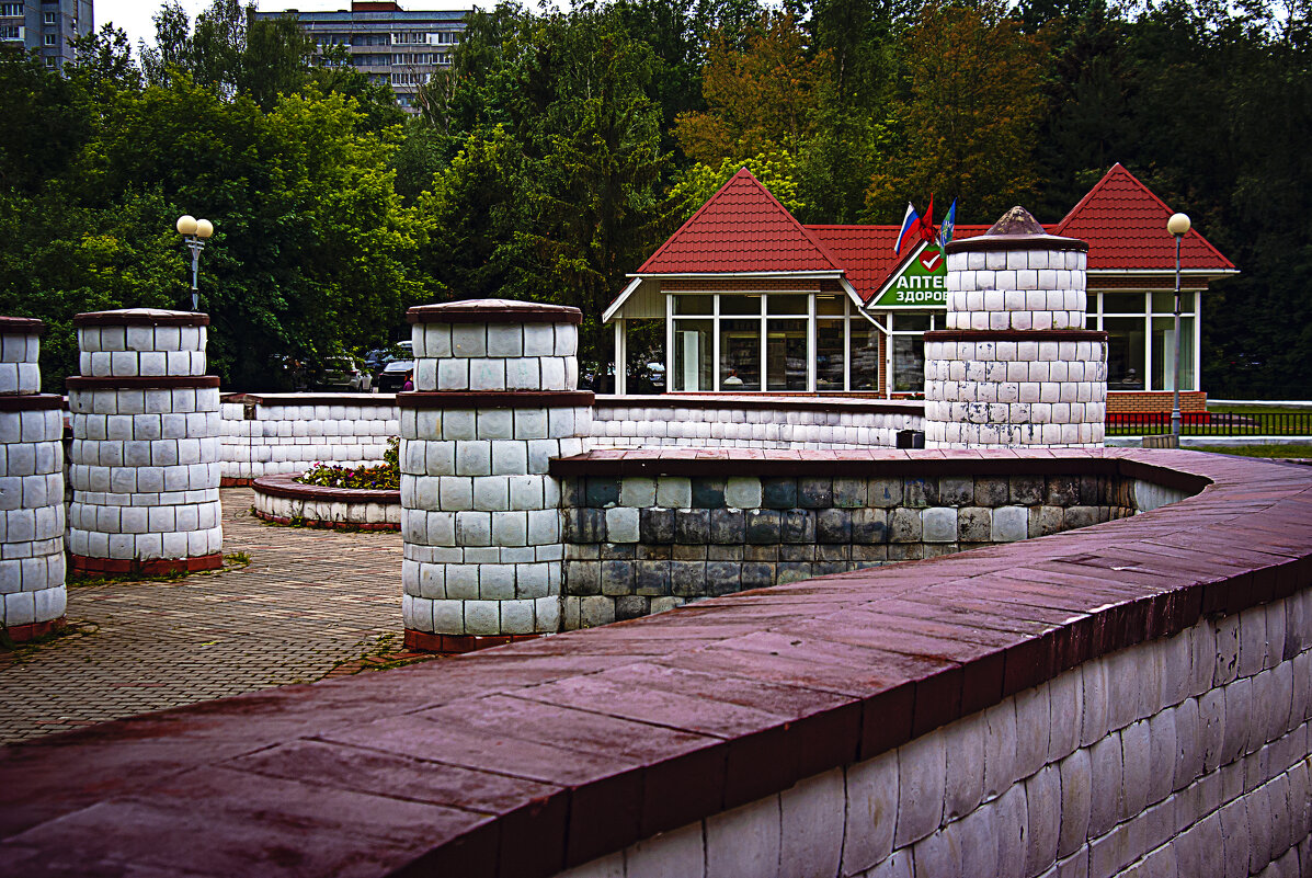 Зарисовка с башенками - Владимир Кроливец