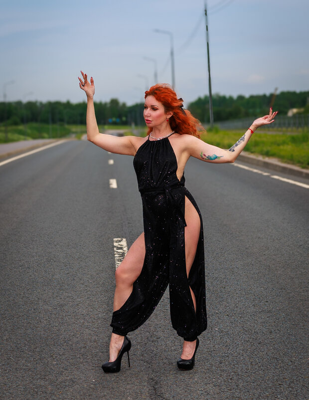 Танцы на дороге - Евгений Ермаков