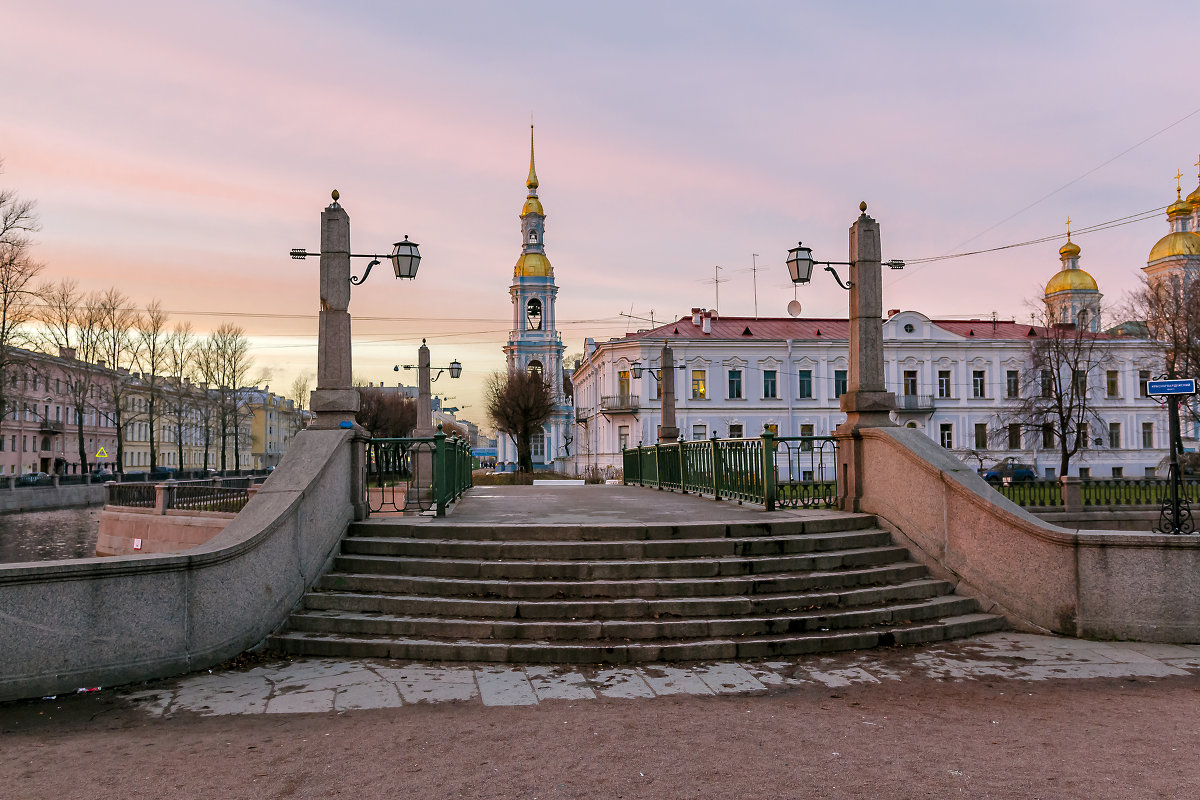 Городской пейзаж - Александр Дроздов