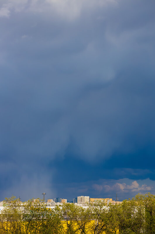 Мрачное небо - Александр Синдерёв