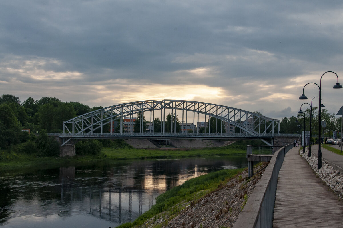 Мост Белелюбского на закате - Gen 