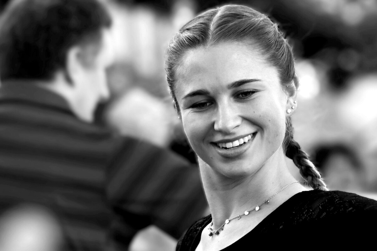 Танцующая - Юрий. Шмаков