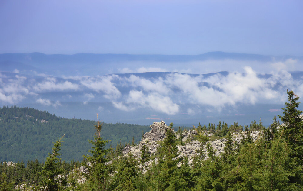 Облака, белогривые лошадки... - Галина Ильясова Облака, белогривые лошадки... - Галина Ильясова