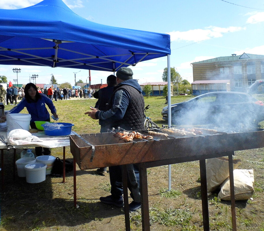 Праздничные шашлыки в честь Дня Победы - Юлия Денискина