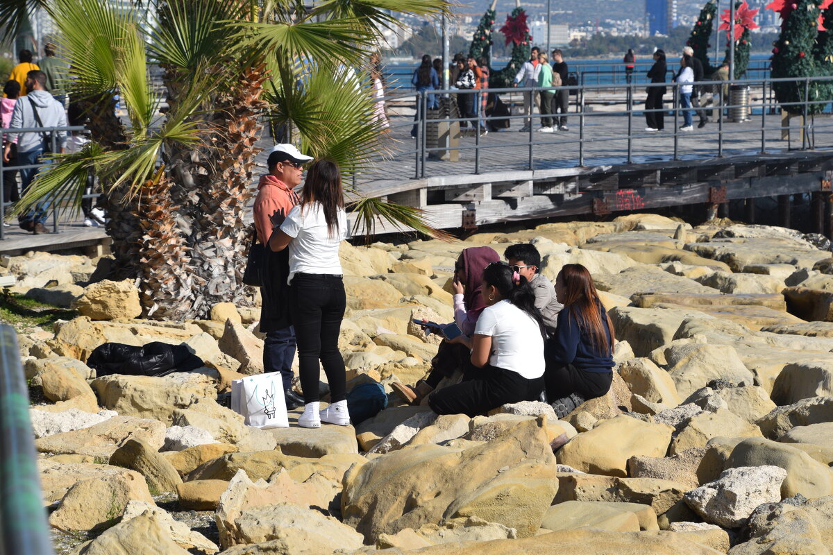 На тёплых камушках. Январь. Кипр - Oleg4618 Шутченко