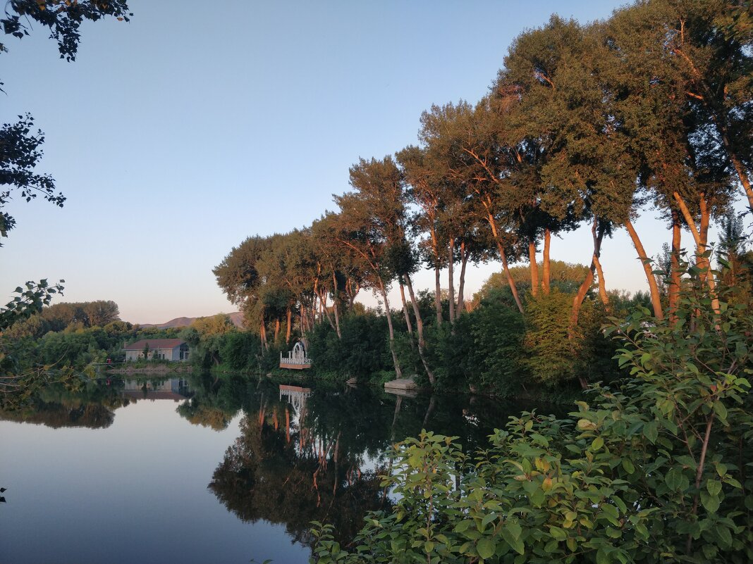 Острова на Иртыше - Андрей Хлопонин