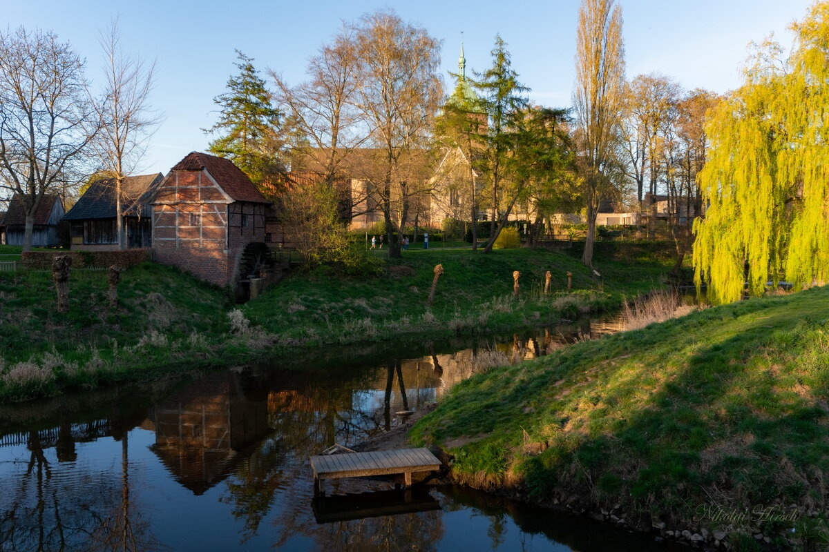 Историческое место... - Николай Гирш