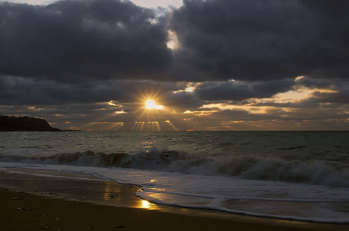 Вечерний прибой - Виктор 