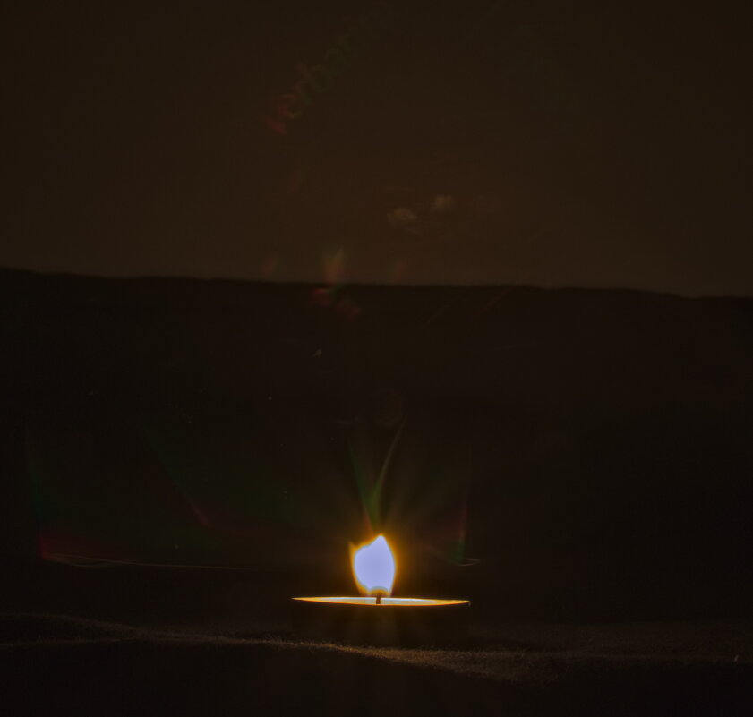 Почти голограмная реклама двд дисков - Giant Tao /