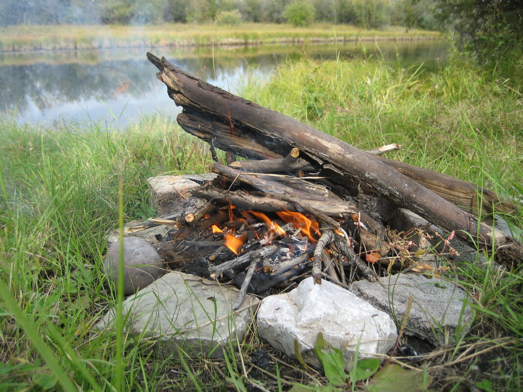 "Дым костра создаёт уют" - Anna Ivanova