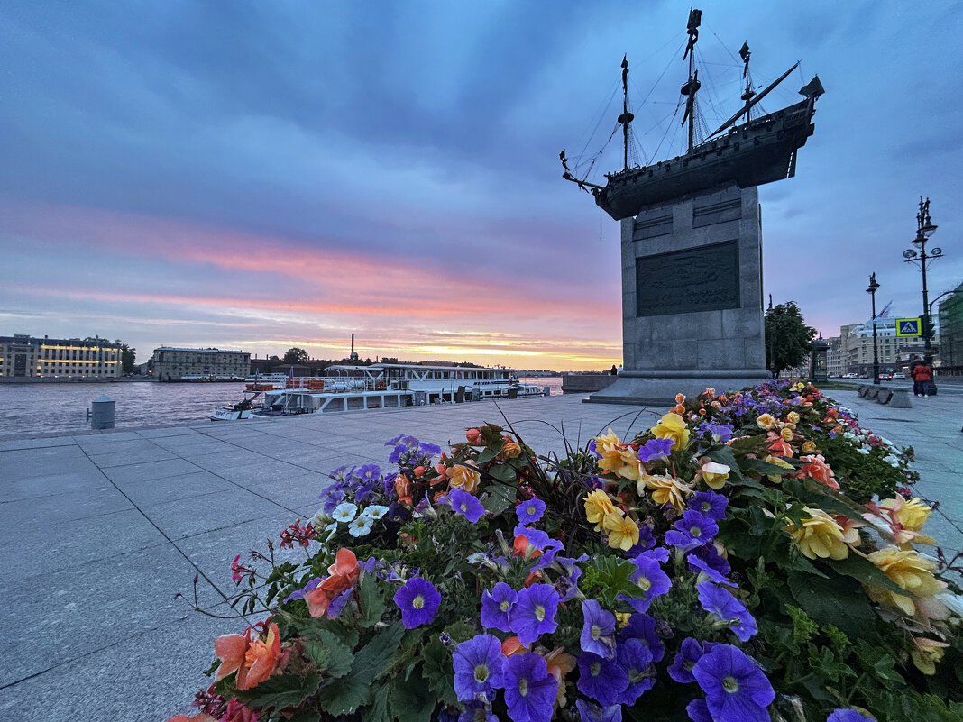 Набережная - Дмитрий Иванов