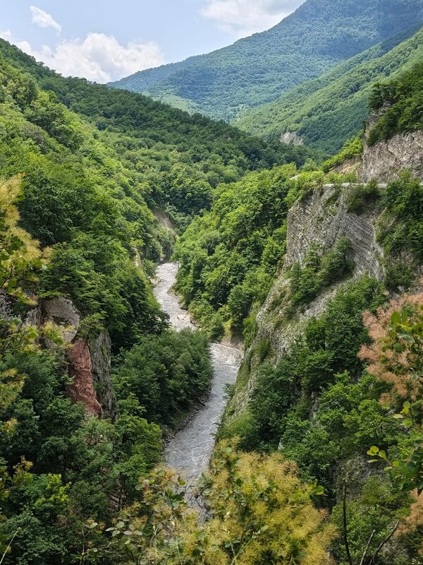 В ущельях Северной Осетии - Ольга Чистякова В ущельях Северной Осетии - Ольга Чистякова