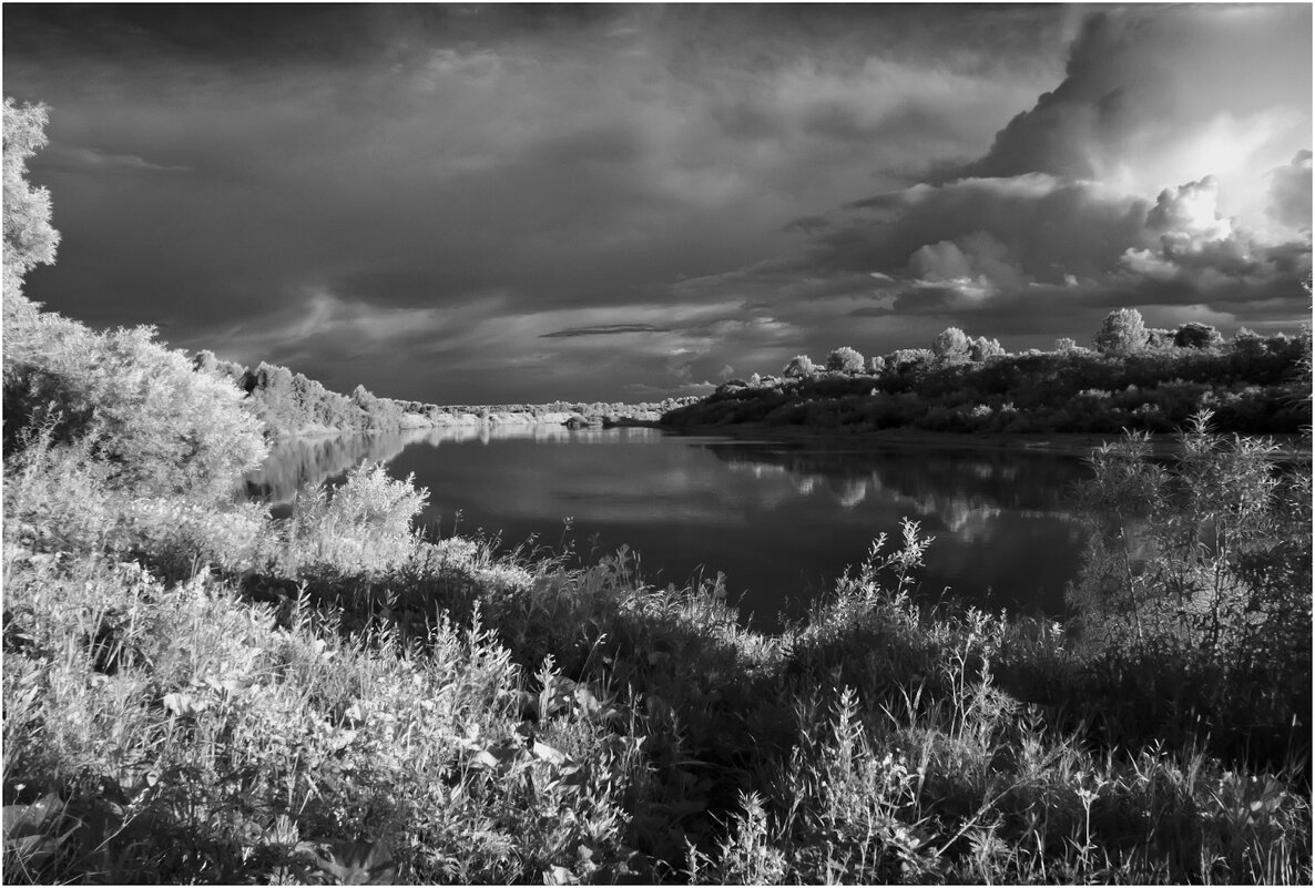 Вечерний свет ( инфракрасная фотография ) - Валентин Котляров Вечерний свет ( инфракрасная фотография ) - Валентин Котляров