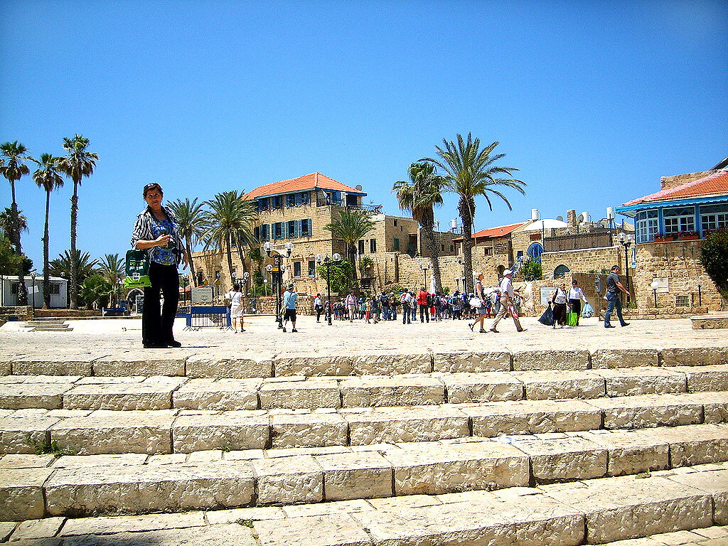 Центральная площадь Старого Яффо - Алевтина Центральная площадь Старого Яффо - Алевтина