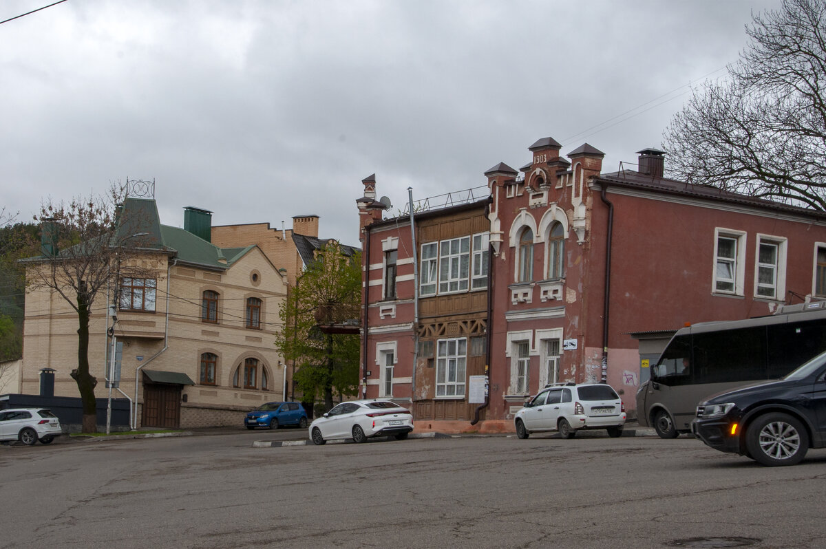 Особняк профессора фармакологии Д.И. Цинцинатора - Gen 