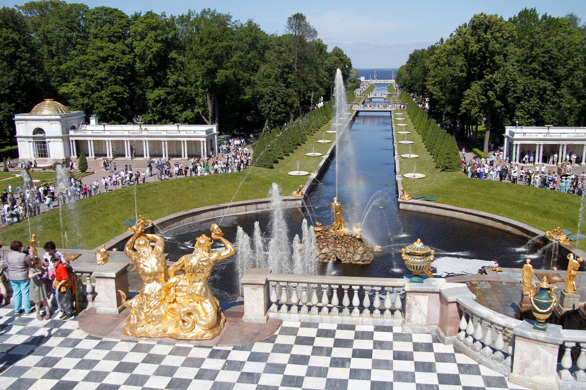 В Петергофе - Евгений Шафер