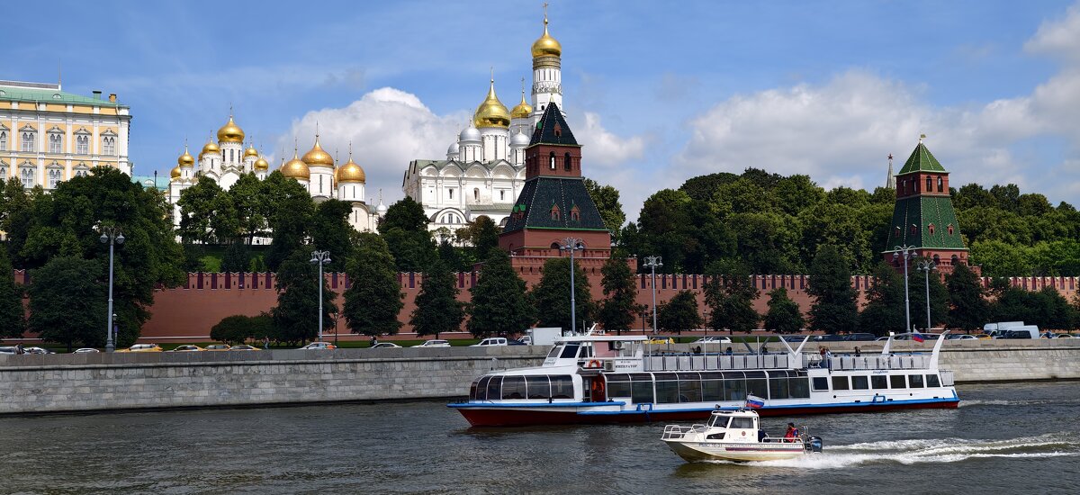 Московский Кремль - <<< Наташа >>>