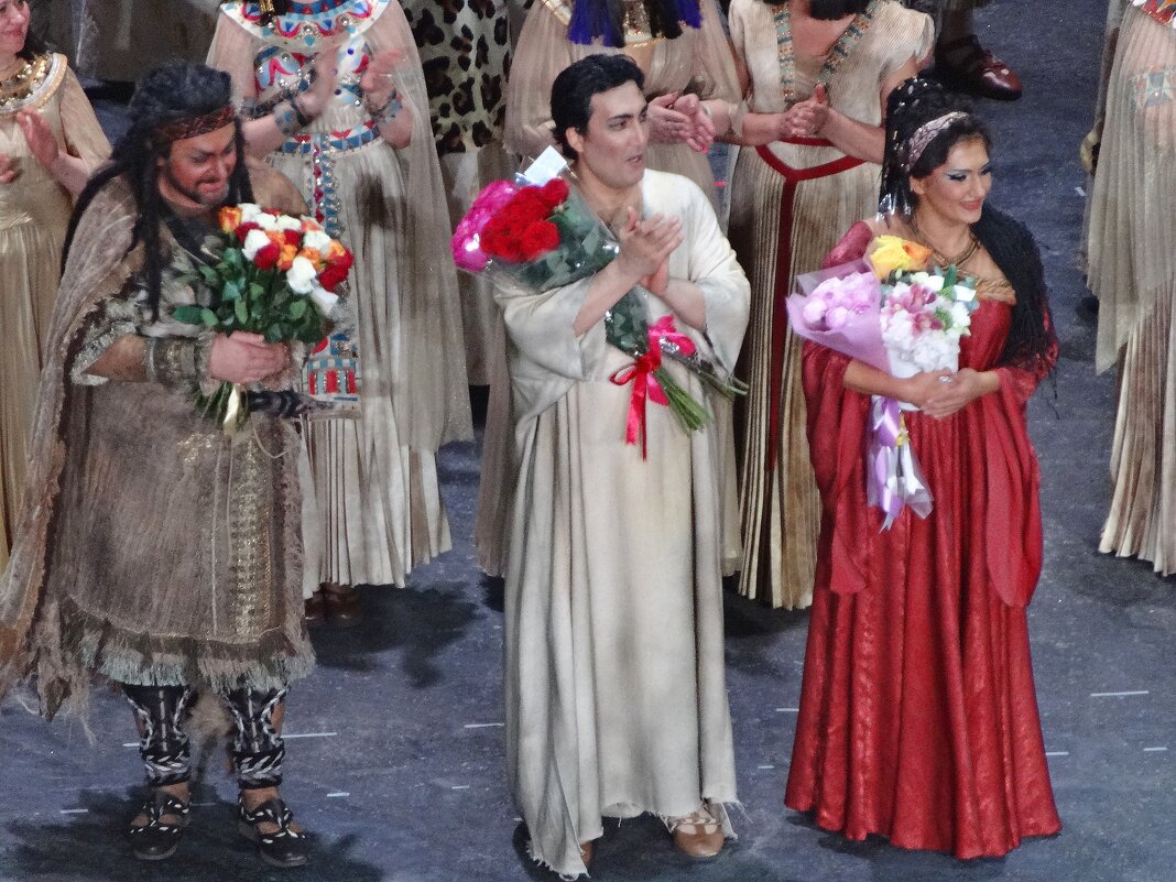 Поклоны после спектакля - Лидия Бусурина Поклоны после спектакля - Лидия Бусурина