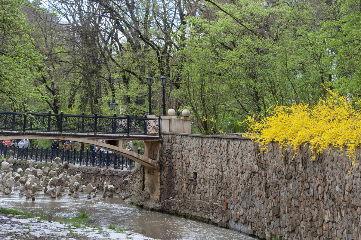 Курортный парк. На речке Ольховке - Gen 