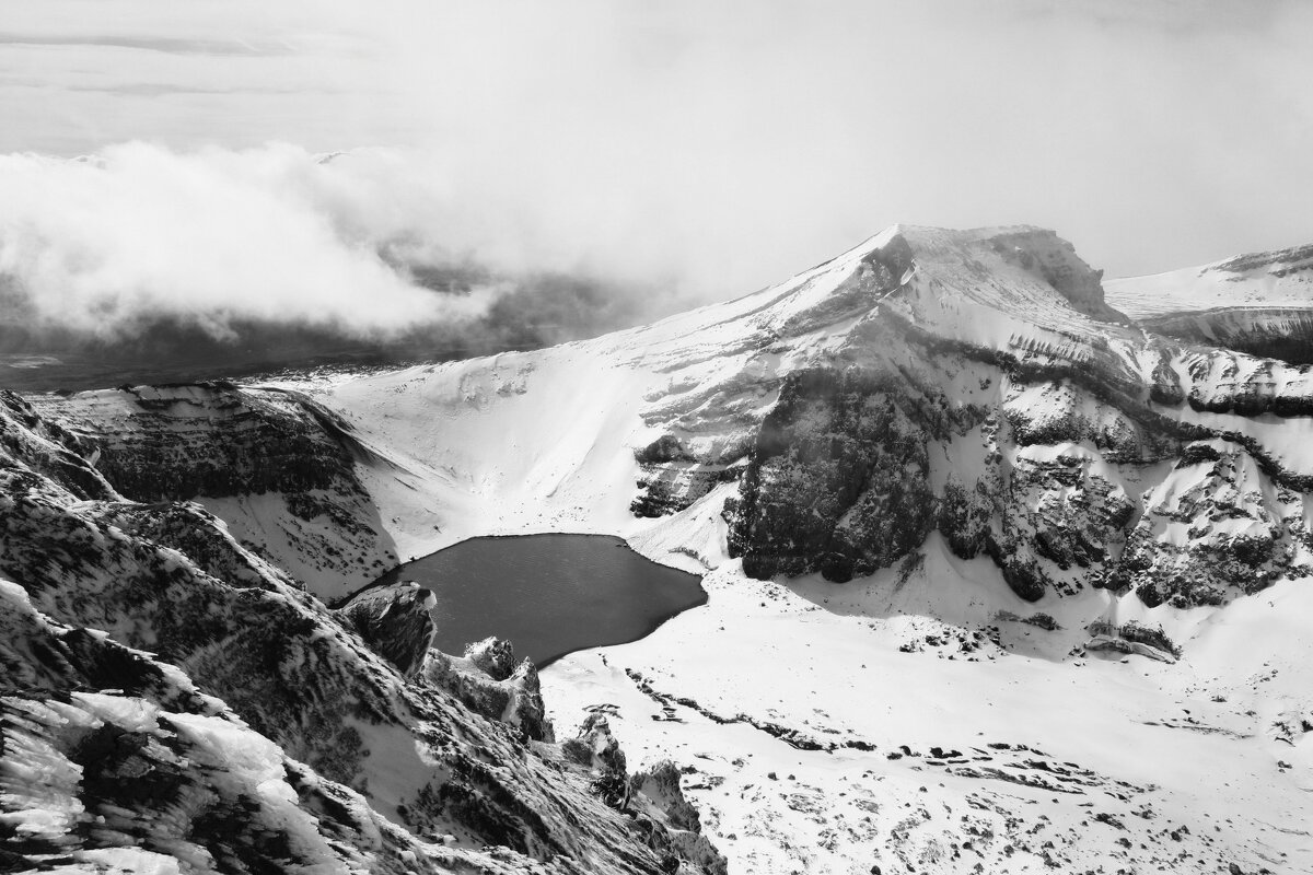 Вулкан Горелый - Марина Виноградова