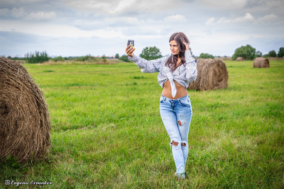 Вася делает селфи - Евгений Ермаков