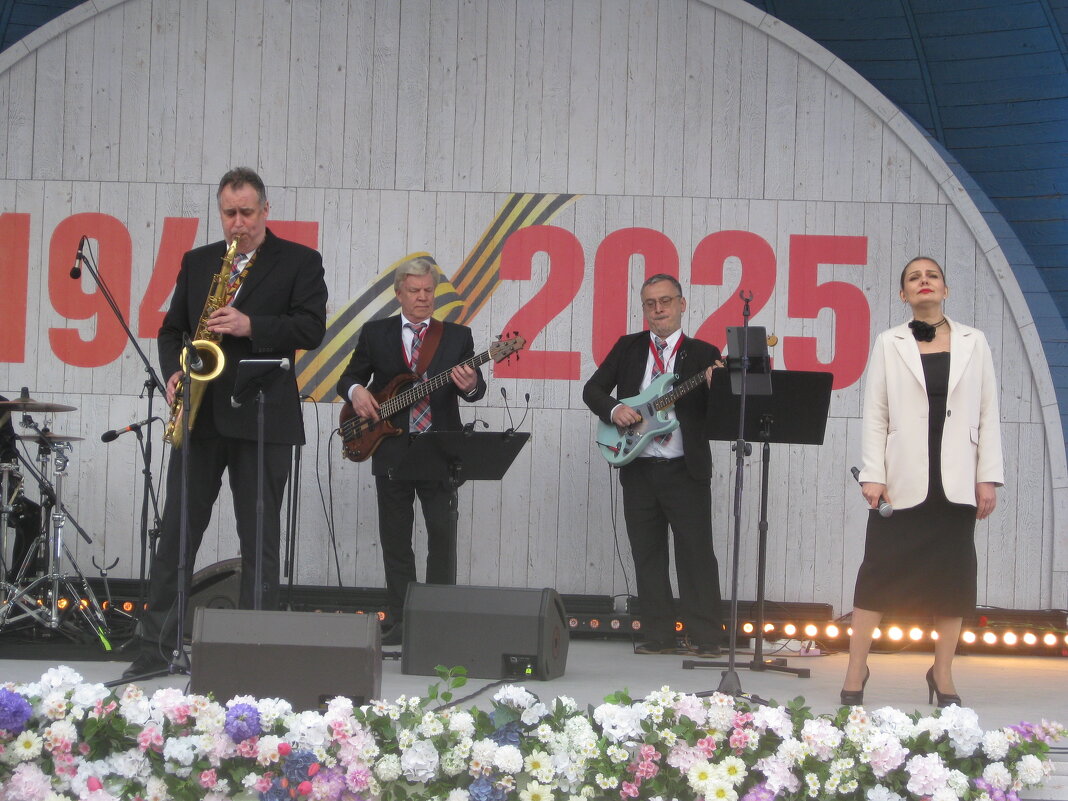 Поёт Светлана Дементьева - Дмитрий Никитин Поёт Светлана Дементьева - Дмитрий Никитин