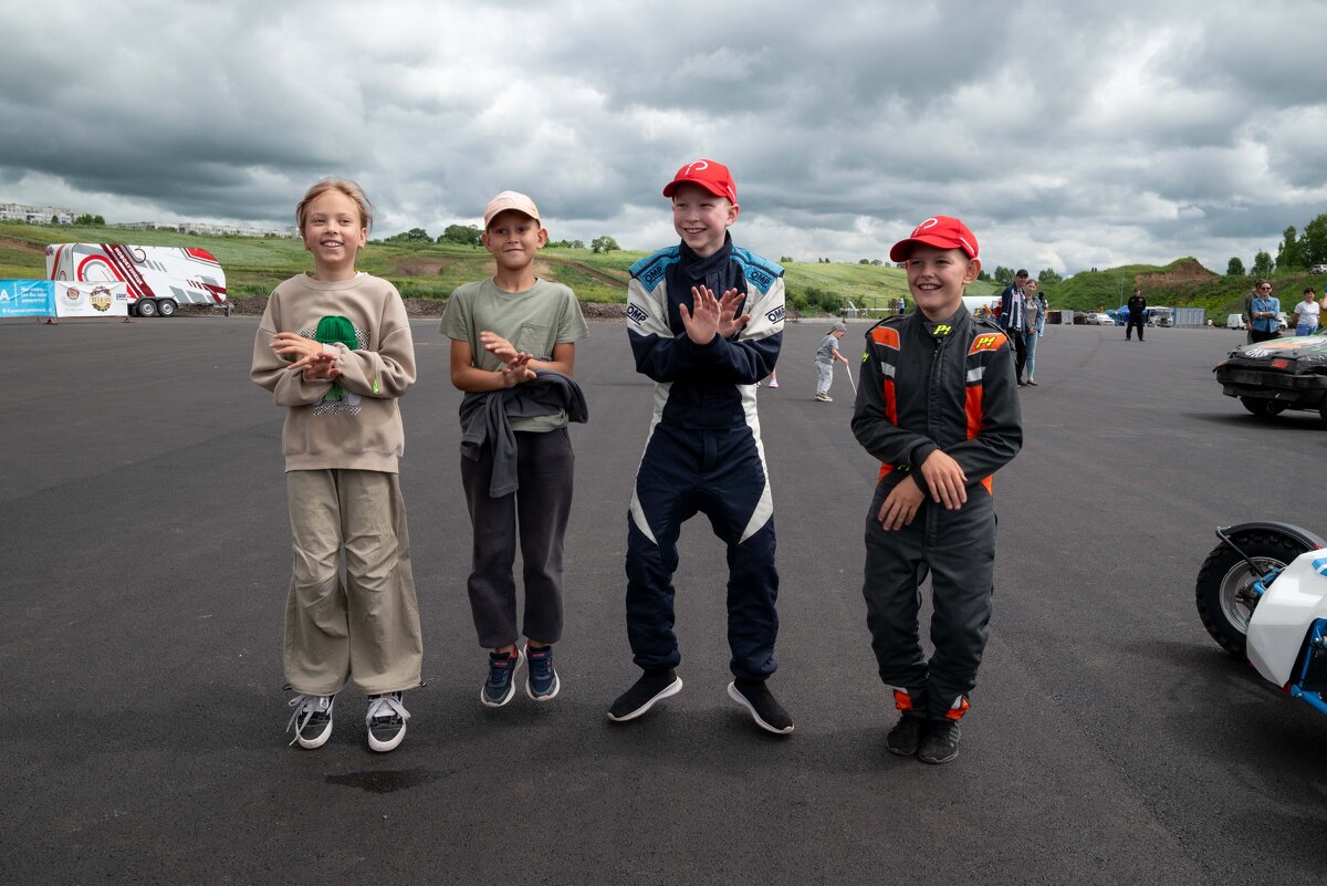 *** - Валерий Михмель *** - Валерий Михмель