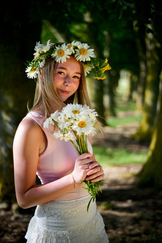 Lady A2 - Artjom Romanov