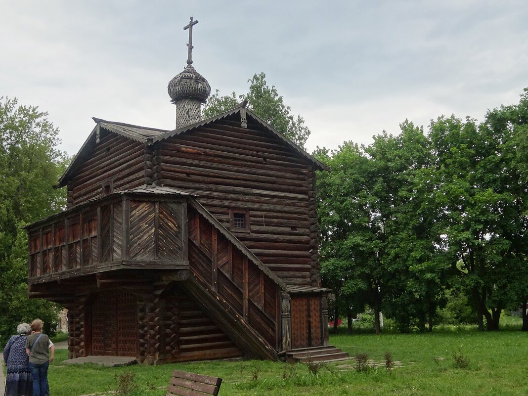 Михайло-Архангельская надвратная часовня в городе Слободской - Лидия Бусурина