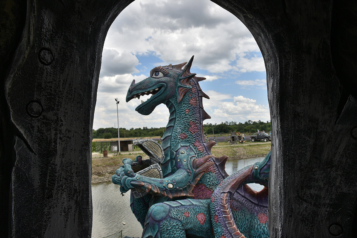 Мост любви и верности. Вид из окна башни. - Александр Мост любви и верности. Вид из окна башни. - Александр