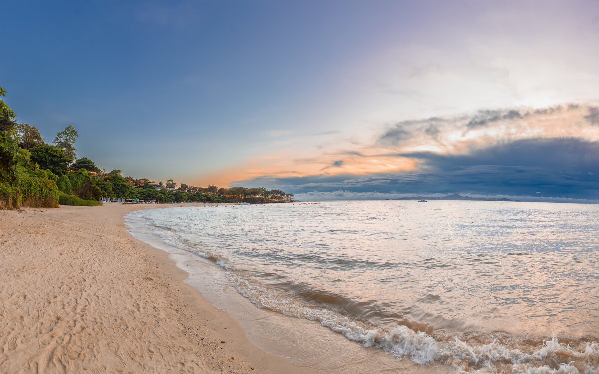 Тёплый вечер у моря. - Михаил Соколов Тёплый вечер у моря. - Михаил Соколов