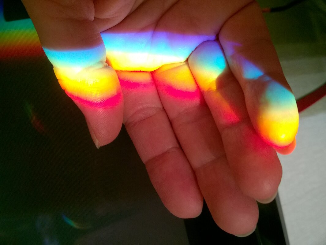 Мне бы приручить радугу... - Ольга Лебедева (Беловласова) Мне бы приручить радугу... - Ольга Лебедева (Беловласова)