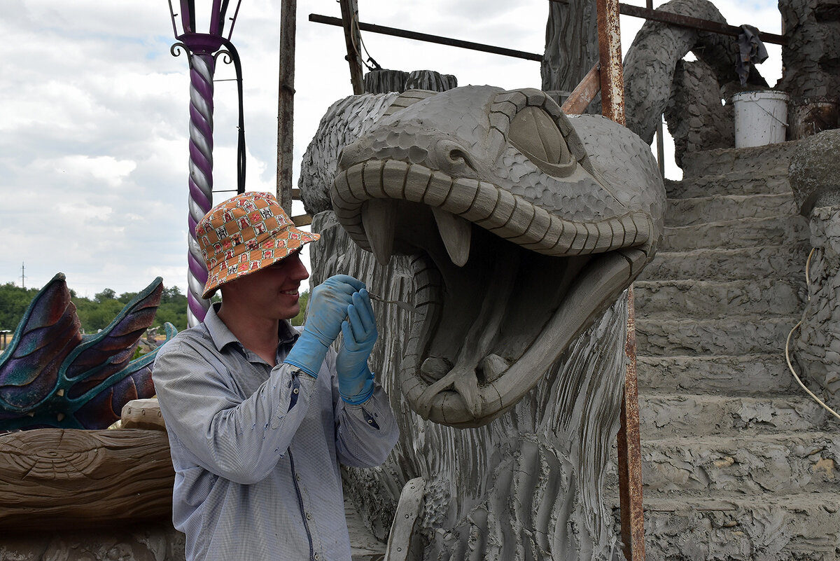 Создатели сказочных шедевров - Александр 
