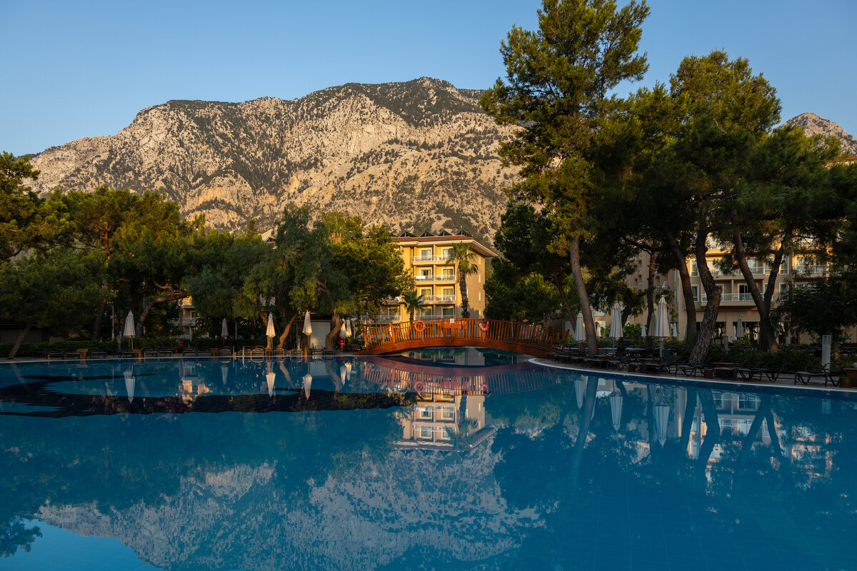 Рано рано по утру. - Yuri Chudnovetz