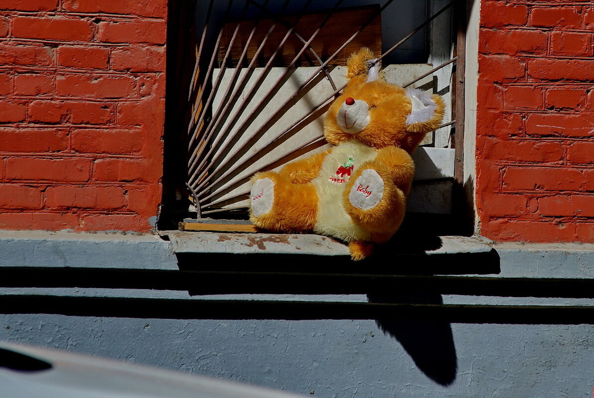 Теперь ничей... - Николай Саржанов Теперь ничей... - Николай Саржанов