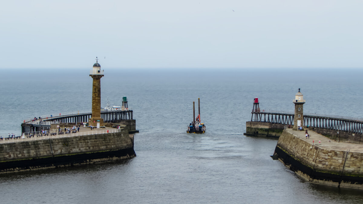 Дальше - только море. - Игорь Викторов