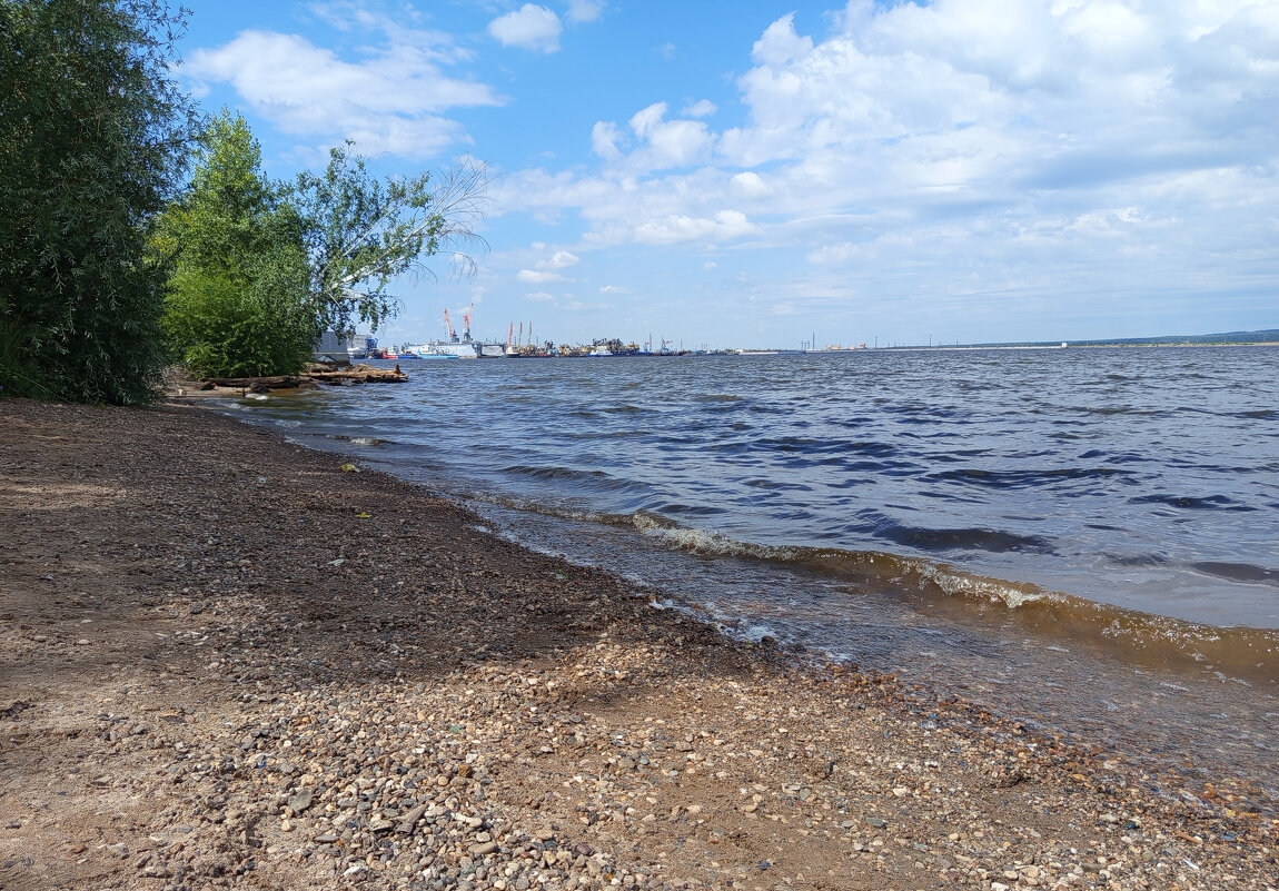Здесь начинается Камское водохранилище. - Алена 